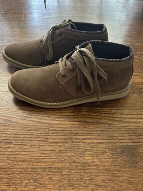 Blackwell Men's Light Brown Suede Lace-Up Chukka